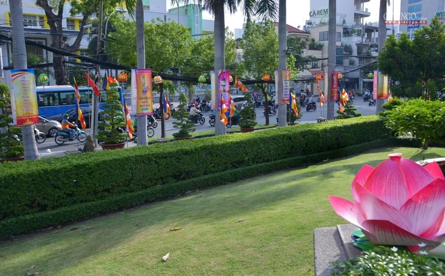 Tại Tượng đài Bồ-tát Thích Quảng Đức sẽ tổ chức Đại lễ Phật đản vào 6g ngày 14-4-Nhâm Dần