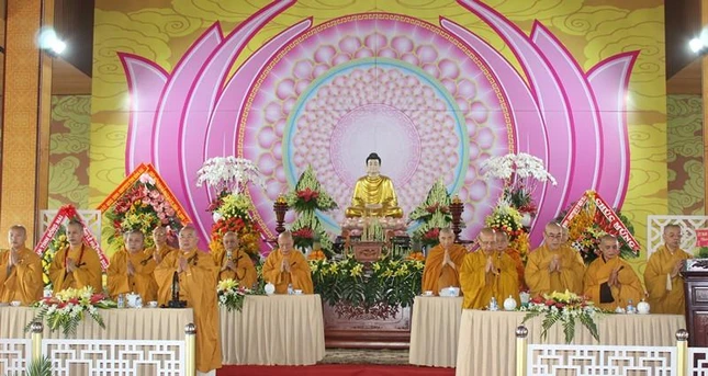 Chư tôn đức chứng minh, tham dự