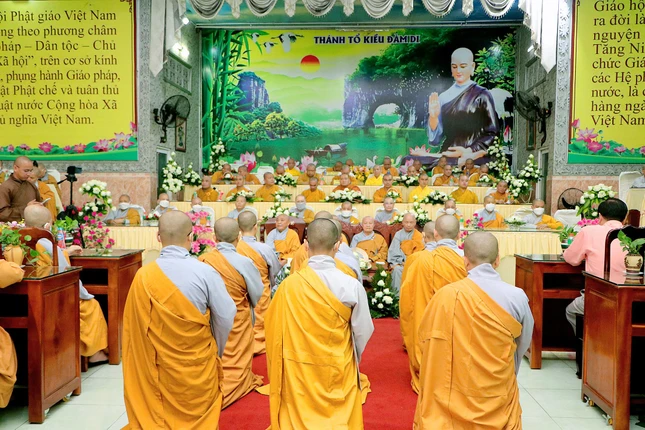 Hành giả phát nguyện tu tập trong ba tháng an cư Hành giả phát nguyện tu tập trong ba tháng an cư