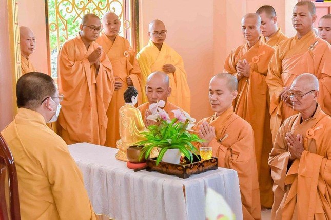 Chư Tăng cầu thọ an cư