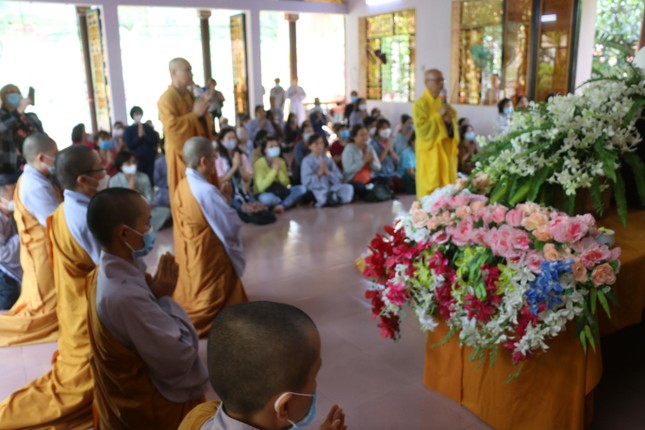 Mỗi mùa An cư kiết hạ, Ban Từ thiện thiền viện Vạn Hạnh đều tổ chức đoàn thăm, cúng dường trường hạ - Ảnh: CTV Mỗi mùa An cư kiết hạ, Ban Từ thiện thiền viện Vạn Hạnh đều tổ chức đoàn thăm, cúng dường trường hạ - Ảnh: CTV