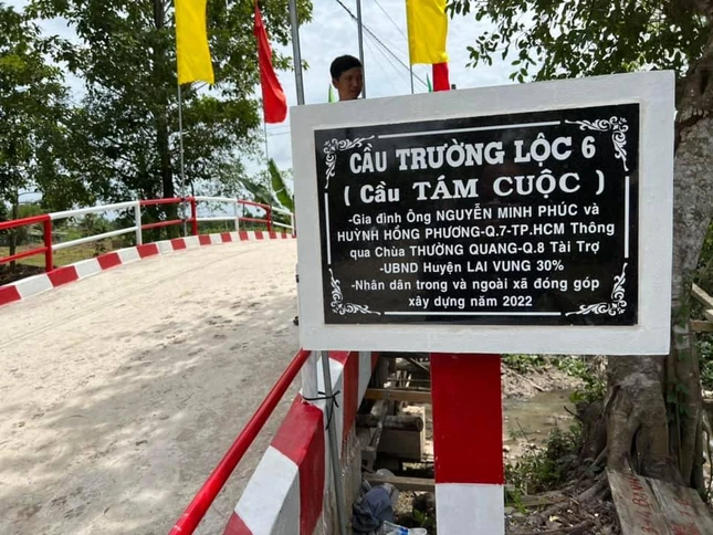 Khánh thành cầu Trường Lộc 6 tại ấp Tân Thành - Ảnh: T.Q