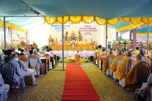 Ni sư Thích nữ Diệu Hoa phát nguyện nhận nhiệm vụ Ni sư Thích nữ Diệu Hoa phát nguyện nhận nhiệm vụ