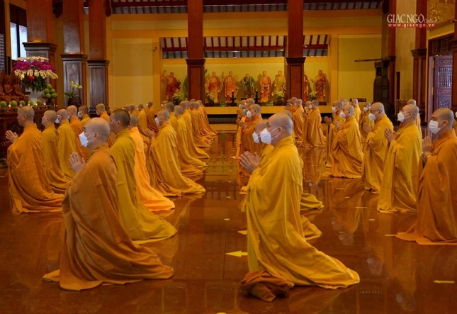 Giới luật còn, tức Phật pháp còn trên thế gian