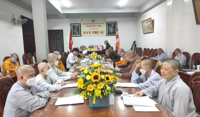 Chư Tăng Ni Phật giáo TP.Bến Tre dự họp Chư Tăng Ni Phật giáo TP.Bến Tre dự họp