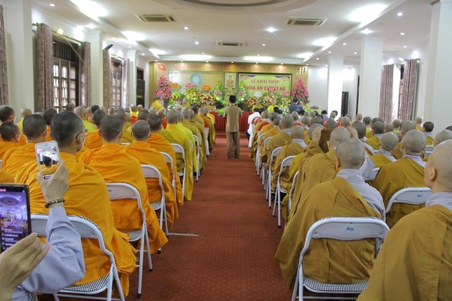 Năm nay, chư Tăng Ni các trường hạ an cư tập trung