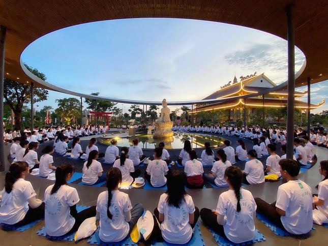 Thực tập tọa thiền