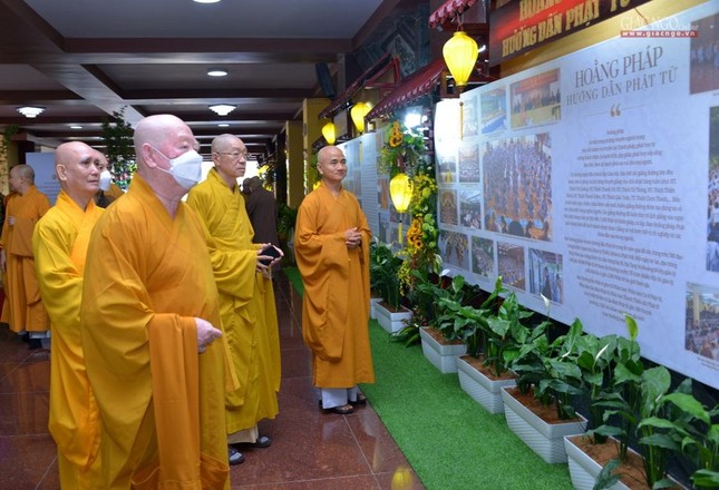 Thưởng lãm thành tựu của Ban Hoằng pháp Thưởng lãm thành tựu của Ban Hoằng pháp