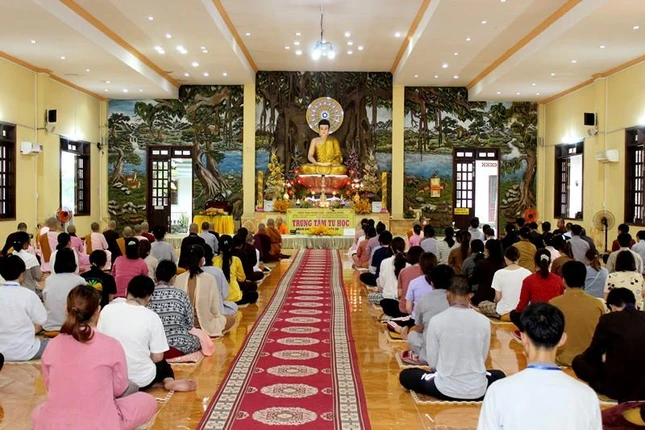 Chương trình tu thiền mở rộng áp dụng theo thời khóa tu học của chùa