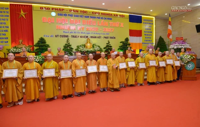 ... gồm các ban chuyên môn, Ban Trị sự GHPGVN TP.Thủ Đức, quận huyện