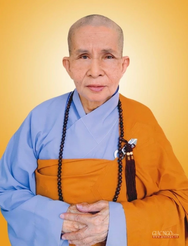 Chân dung Ni trưởng Thích nữ Tắc Thanh