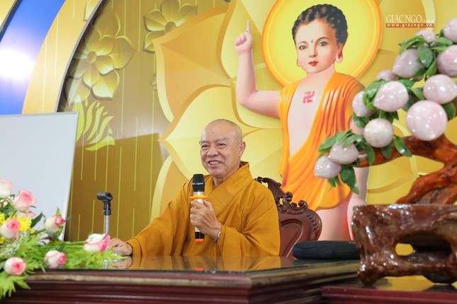 Hòa thượng Thích Nhựt Hỷ, Phó ban Trị sự kiêm Trưởng ban Hoằng pháp TP.HCM chia sẻ Phật pháp tại trường hạ Dược Sư Hòa thượng Thích Nhựt Hỷ, Phó ban Trị sự kiêm Trưởng ban Hoằng pháp TP.HCM chia sẻ Phật pháp tại trường hạ Dược Sư