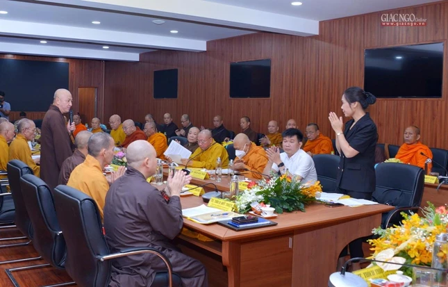 Bà Trần Thị Minh Nga, Phó Trưởng ban Tôn giáo Chính phủ tham dự