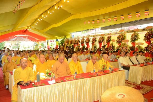 Chư tôn đức tham dự