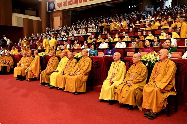 Chư tôn đức đại biểu tham dự