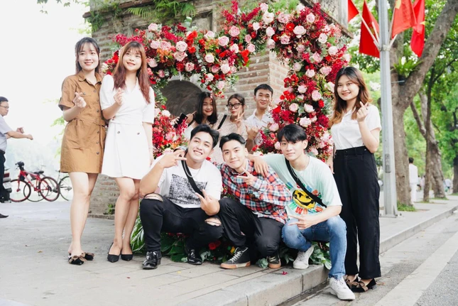 Giành cho mọi người một mùa yêu thương Giành cho mọi người một mùa yêu thương