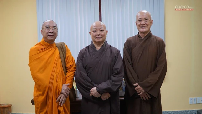 Tại văn phòng Ban Hướng dẫn Phật tử