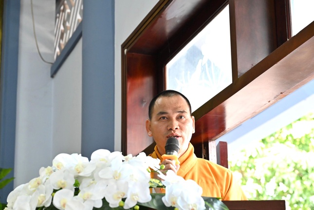 Thượng tọa Thích Thiện Thông phát biểu khai mạc
