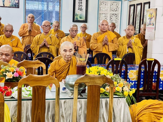 Hòa thượng Giác Quang, Phó ban kiêm Trưởng ban Tăng sự GHPGVN tỉnh Đồng Nai, Trưởng Tông phong Liên tông Tịnh độ Non Bồng, Thiền chủ hạ trường