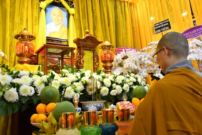 Tưởng niệm, tri ân công đức cao dày của cố Ni trưởng ân sư Tưởng niệm, tri ân công đức cao dày của cố Ni trưởng ân sư