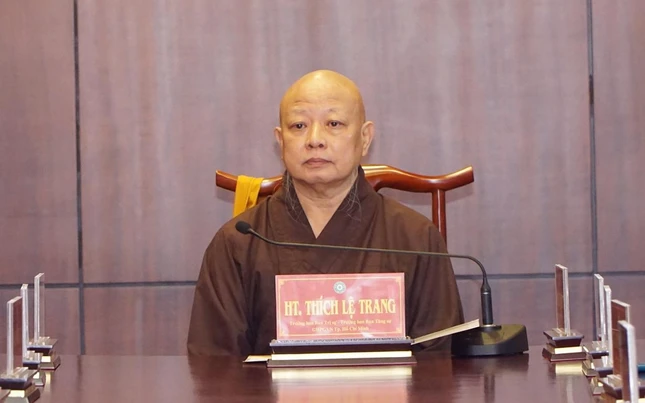 Hòa thượng Thích Lệ Trang chủ trì buổi họp Ban Thường trực