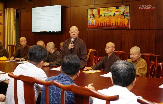 Buổi họp đã thảo luận, thống nhất một số công tác về an ninh, trật tự, giao thông...