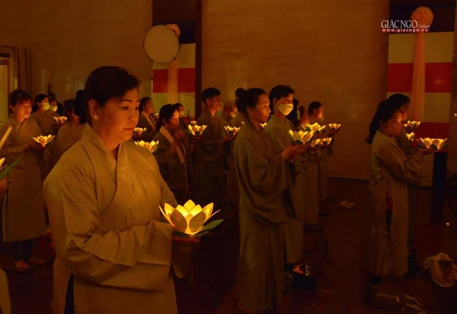 Phật tử tham dự với tinh thần tự nguyện tha thiết