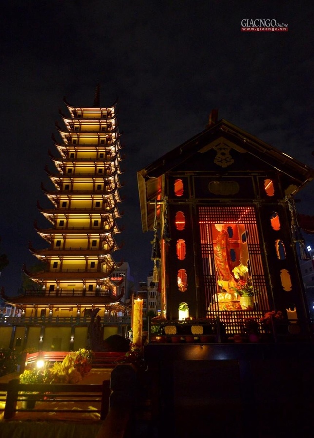 Ánh nến hóa giải các khổ đau Ánh nến hóa giải các khổ đau