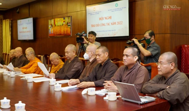 Chư tôn đức tham dự