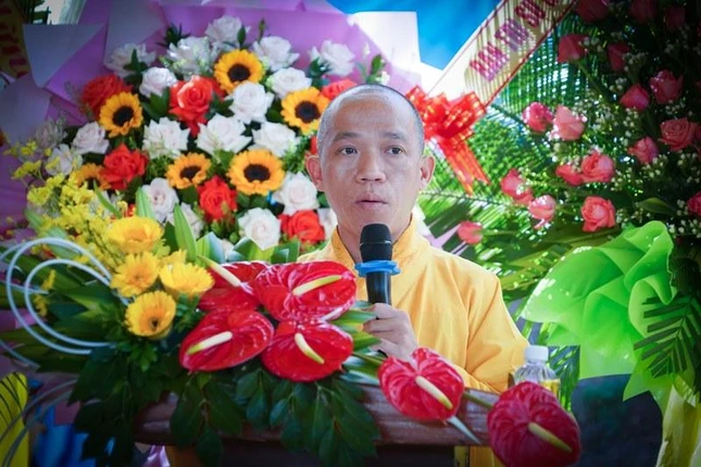 Đại đức Thích Chúc Ngộ, Trưởng ban Tổ chức đã khái quát sơ lược về quá trình hình thành và phát triển chùa Viên Quang Đại đức Thích Chúc Ngộ, Trưởng ban Tổ chức đã khái quát sơ lược về quá trình hình thành và phát triển chùa Viên Quang