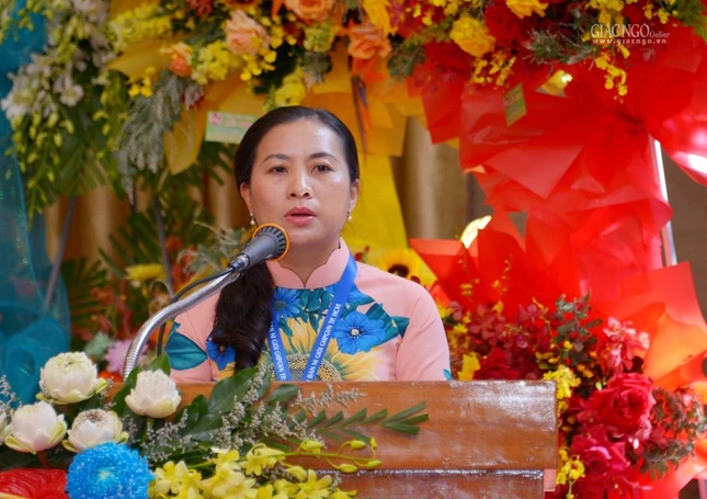 bà Phan Kiều Thanh Hương, Phó Chủ tịch Ủy ban MTTQVN TP.HCM phát biểu