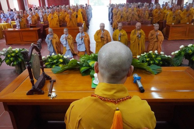 Hòa thượng mong rằng sau ba tháng an cư với năng lượng tu tập, các hành giả sẽ lan tỏa cho các trú xứ