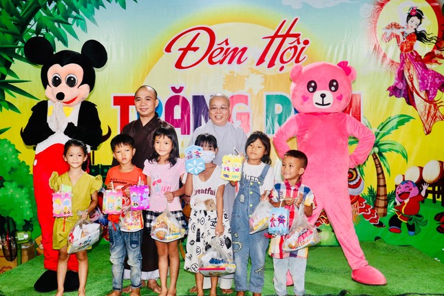 Chùa Thanh An, Thanh Lâm tổ chức Tết Trung thu cho các em