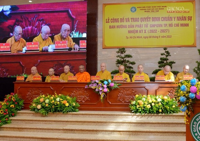 Chư tôn đức chứng minh, tham dự