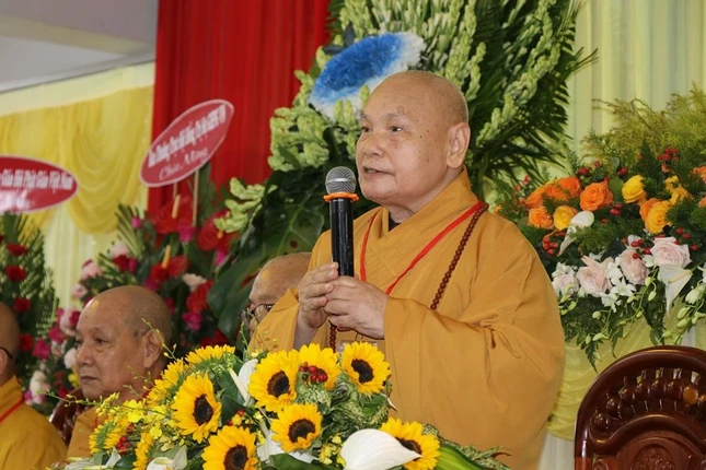 Hòa thượng Thích Thiện Nhơn ban đạo từ Hòa thượng Thích Thiện Nhơn ban đạo từ