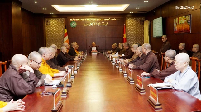 Hòa thượng Trưởng ban Trị sự GHPGVN TP.HCM đúc kết buổi họp