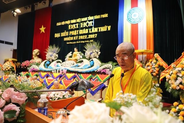 Đại đức Thích Tâm Vượng báo cáo tổng kết công tác Phật sự nhiệm kỳ IV