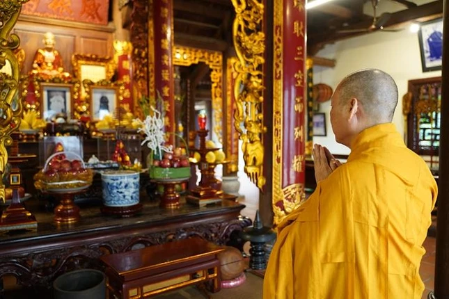 Hòa thượng trụ trì yết Tổ