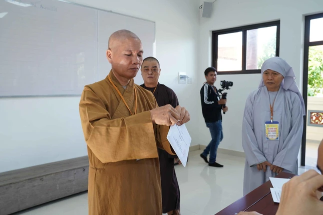 Khui đề thi Khui đề thi