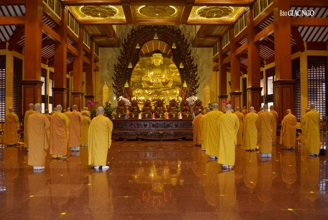 Nhằm nuôi lớn các thiện pháp, giới thân huệ mạng Nhằm nuôi lớn các thiện pháp, giới thân huệ mạng