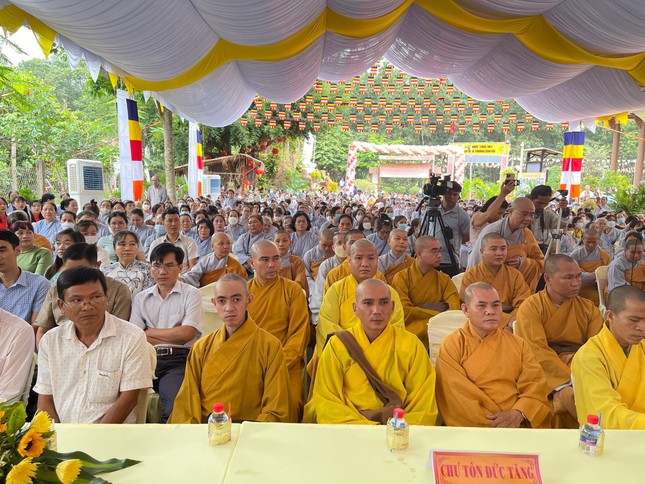 Chư tôn đức tham dự Chư tôn đức tham dự