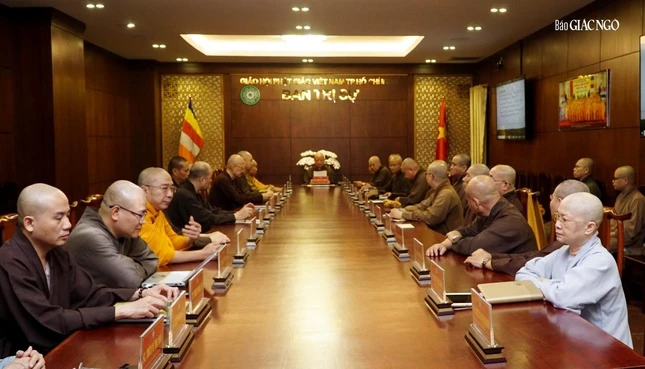 Quang cảnh buổi họp của Ban Thường trực Ban Trị sự Phật giáo TP.HCM vào sáng 24-10 Quang cảnh buổi họp của Ban Thường trực Ban Trị sự Phật giáo TP.HCM vào sáng 24-10