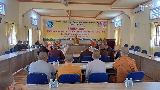 Quang cảnh buổi họp