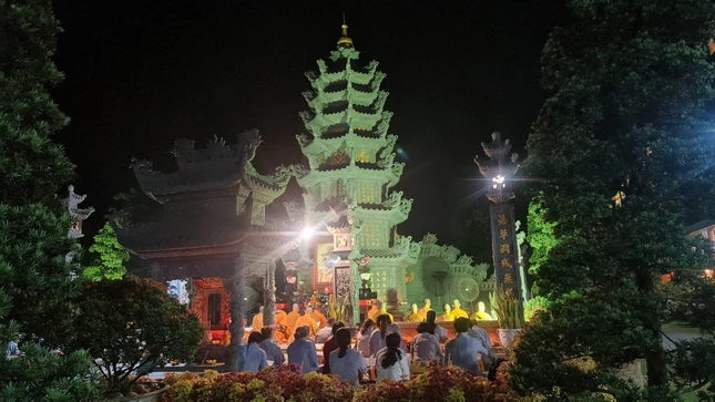 Trì tụng kinh Di đà tưởng niệm húy nhật Hòa thượng Thích Hiển Pháp