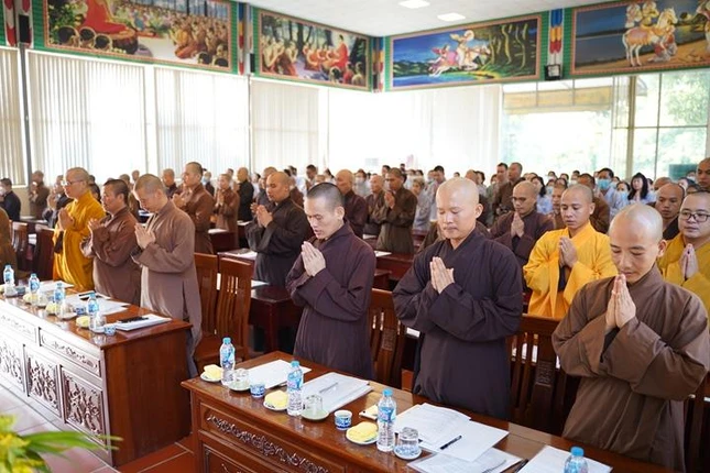 Niệm Phật cầu gia hộ