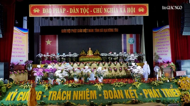 Đại hội với chủ đề "Kỷ cương - Trách nhiệm - Đoàn kết - Phát triển" Đại hội với chủ đề "Kỷ cương - Trách nhiệm - Đoàn kết - Phát triển"