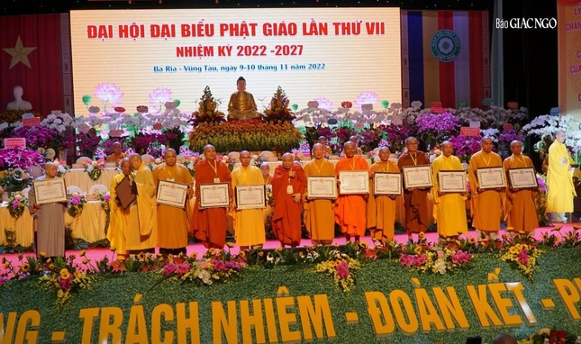 Nhiều tập thể, cá nhân đã được GHPGVN tuyên dương công đức Nhiều tập thể, cá nhân đã được GHPGVN tuyên dương công đức