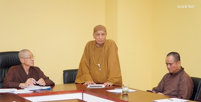 Hòa thượng Thích Hạnh Ngộ phát biểu lưu ý một số việc về sinh hoạt, lưu trú