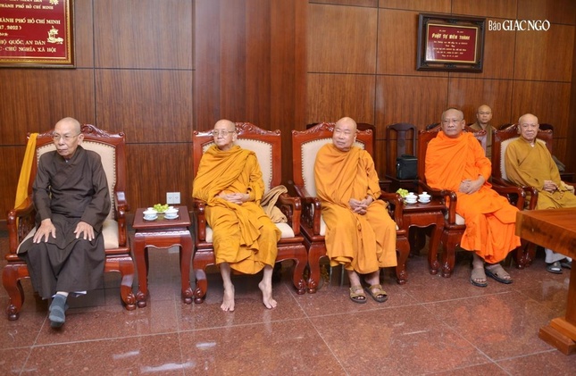 Chư tôn đức Ban Thường trực Ban Trị sự TP.HCM, thành viên đoàn đại biểu Chư tôn đức Ban Thường trực Ban Trị sự TP.HCM, thành viên đoàn đại biểu