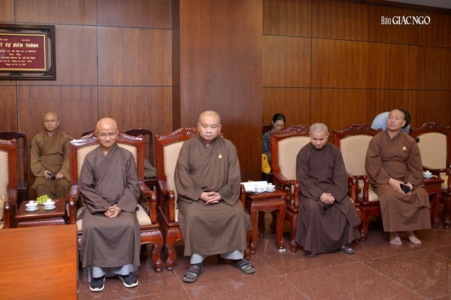 Chư tôn đức Ban Trị sự, thành viên đoàn đại biểu Chư tôn đức Ban Trị sự, thành viên đoàn đại biểu